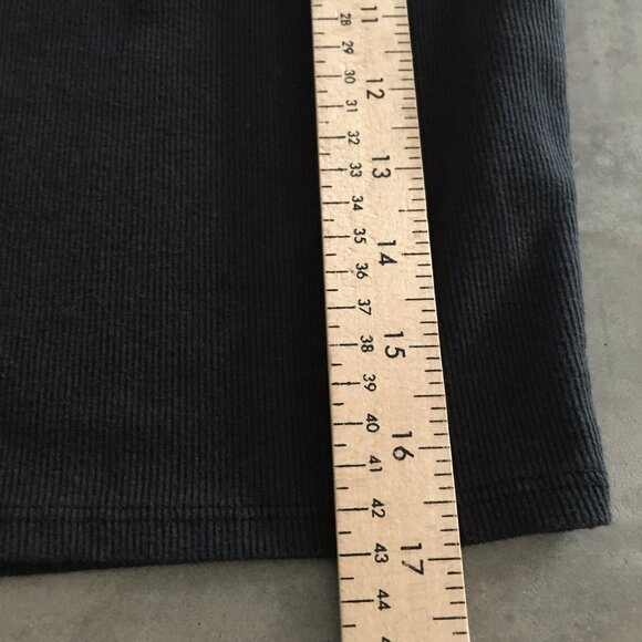 Forever 21 Top Medium NYC Black Cropped Baby Tee Ribbed Grunge Y2K Baddie Indie - Picture 7 of 10